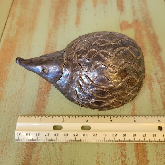 Vintage Handmade Studio Pottery Metallic Bronzed Glazed Hedgehog Mole Figurine - Picture 11 of 16